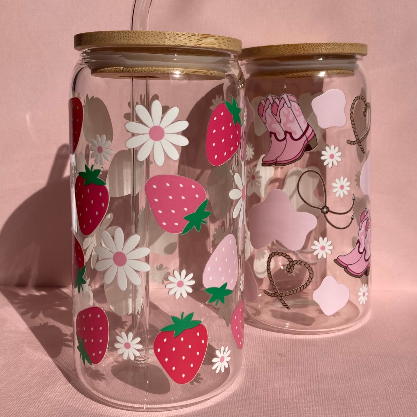 Strawberry Daisies Glass Cup